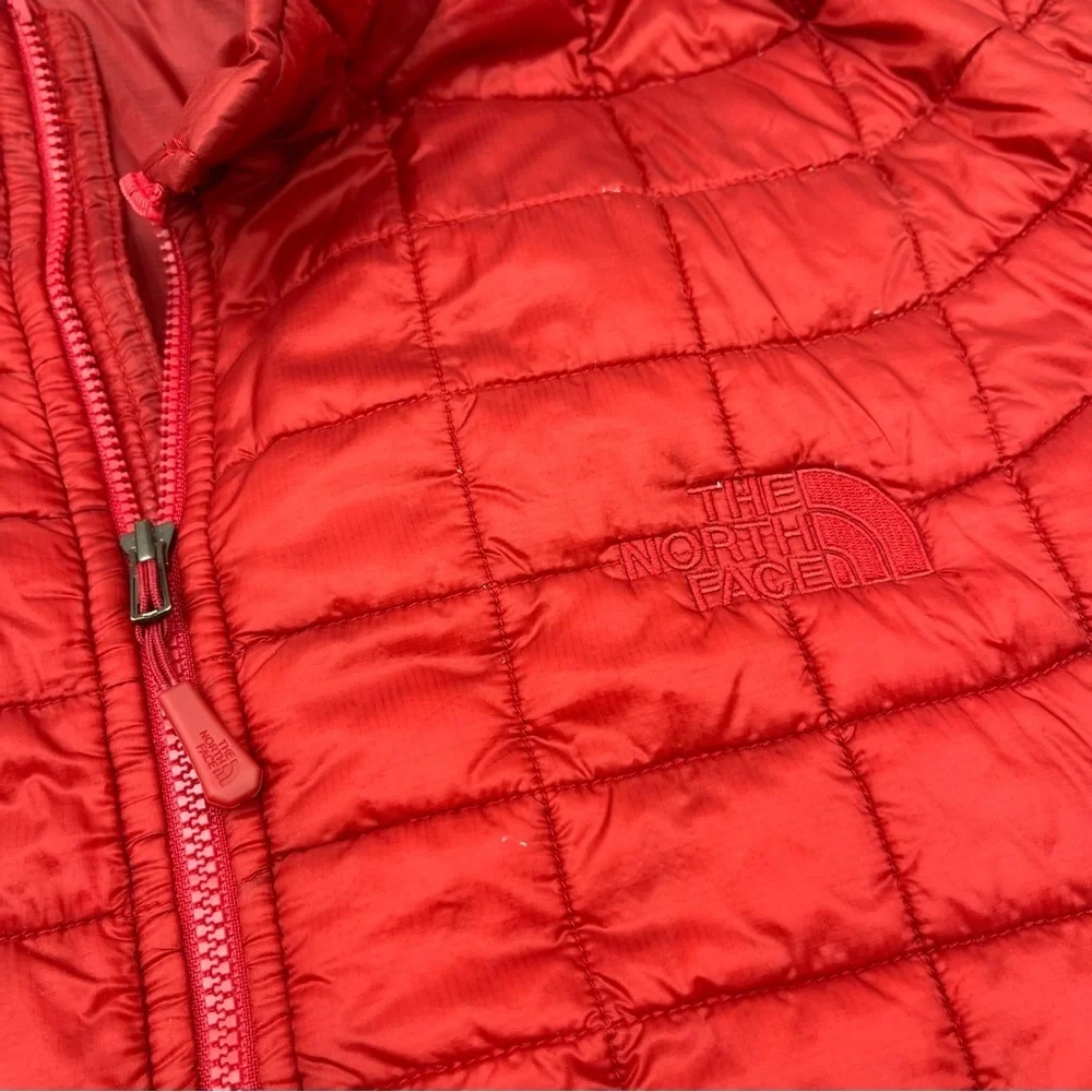 The North Face Mens Thermoball Eco Jacket Red Quilted Puffer Full Zip Sz XLarge
